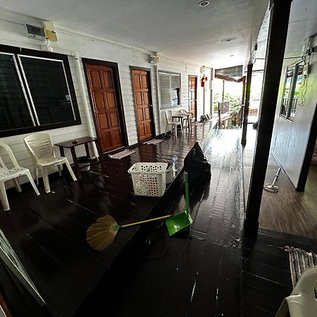 Coco's Pensión Islas Phi Phi Exterior foto